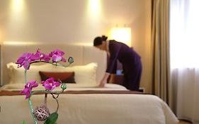 Guangdong Hotel-Free Shuttle & Registration Counter Service During Canton Fair