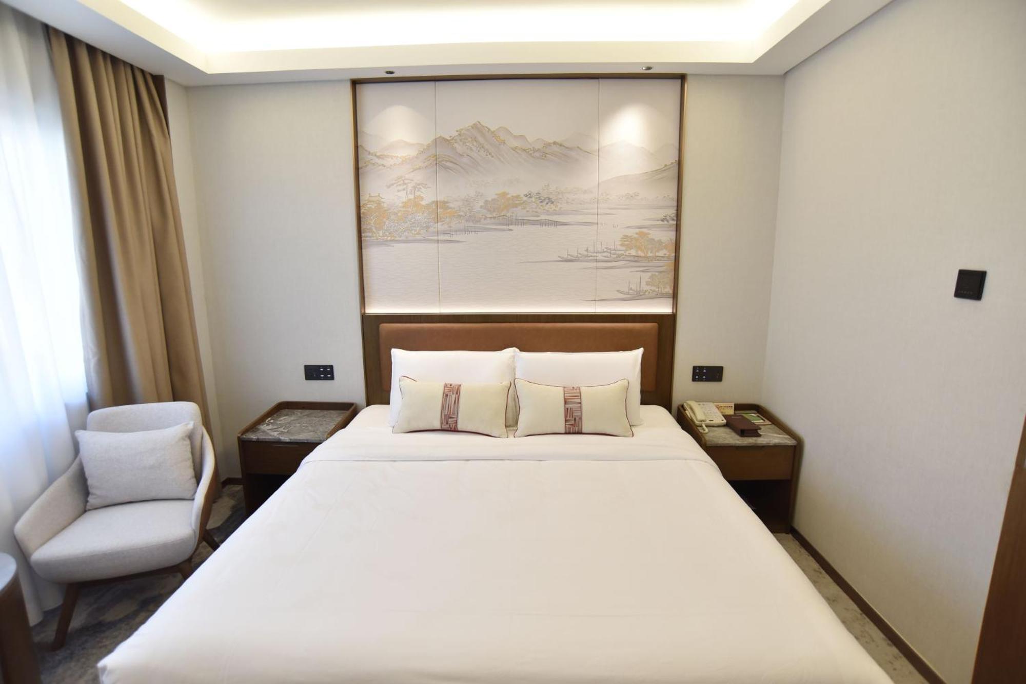 Guangdong Hotel-Free Shuttle & Registration Counter Service During Canton Fair Экстерьер фото